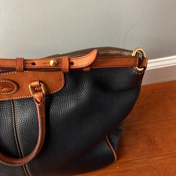 Dooney & Bourke Vintage Navy and Brown Leather Large Tote Satchel Hobo - Picture 2 of 16
